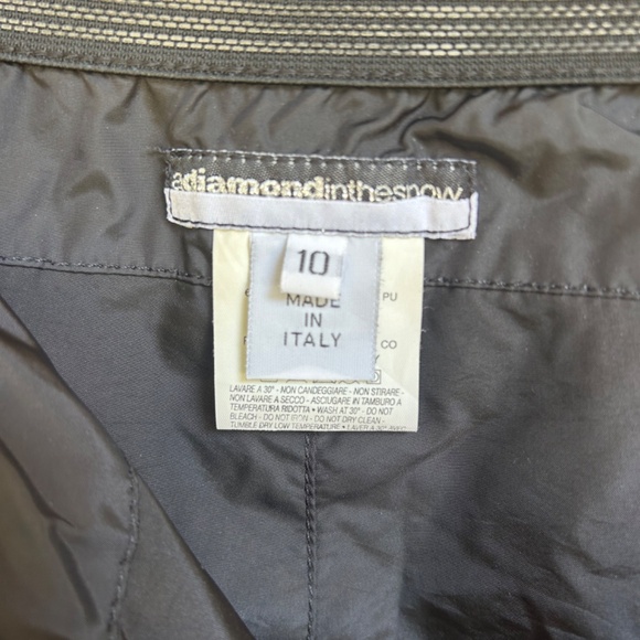 A Diamond in the Snow - Picture 4 of 4